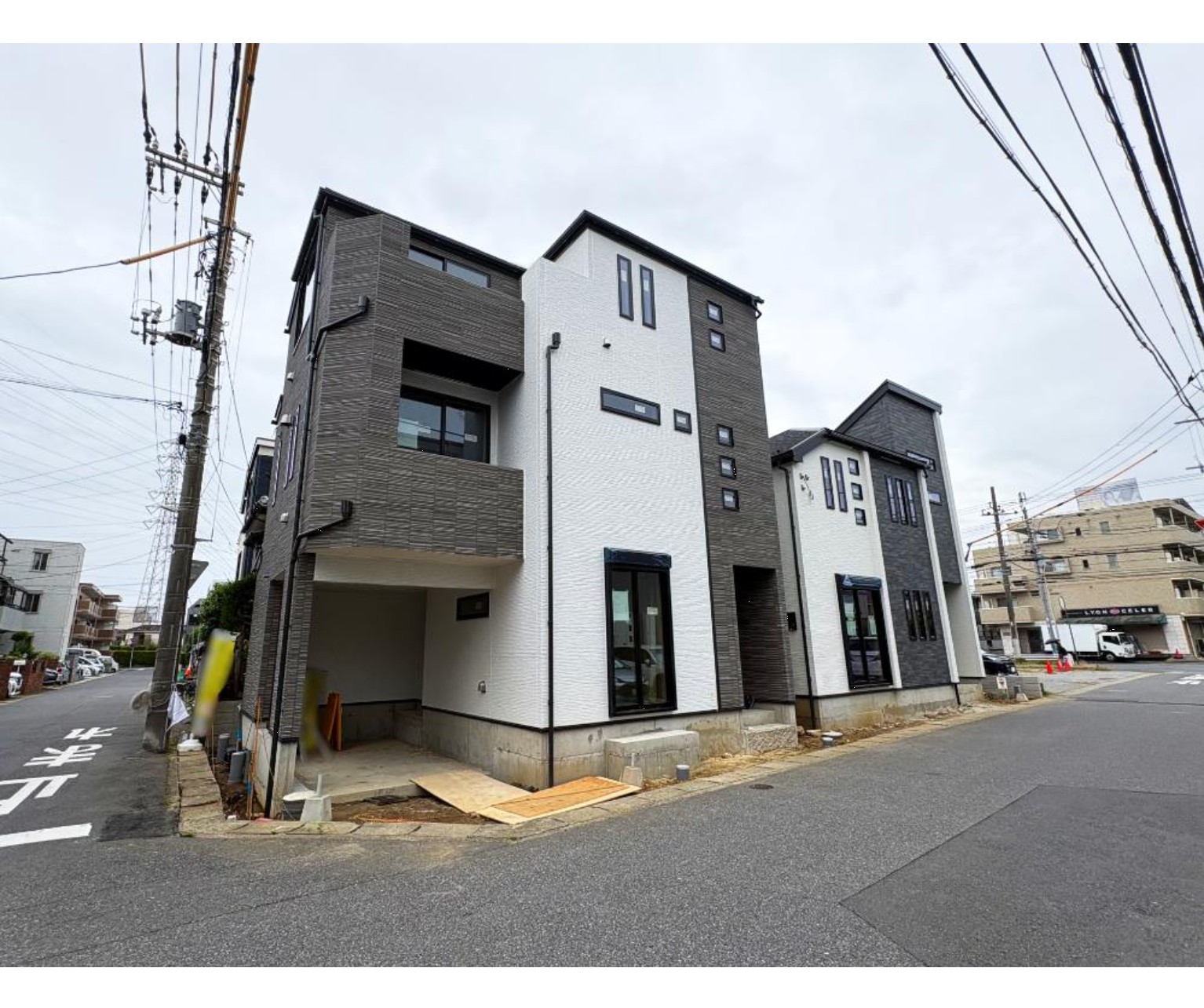 100139546489-4 新築戸建 市川市 塩焼3丁目 3SLDK 7,690万円