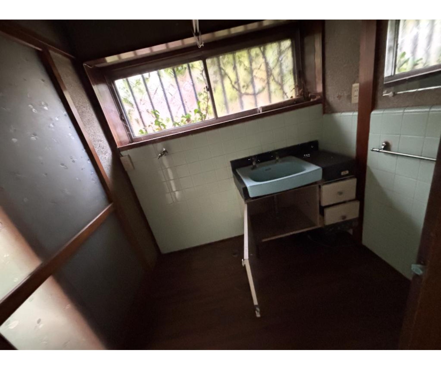 100139548542-2 中古戸建 市川市 下貝塚3丁目 3DK 980万円