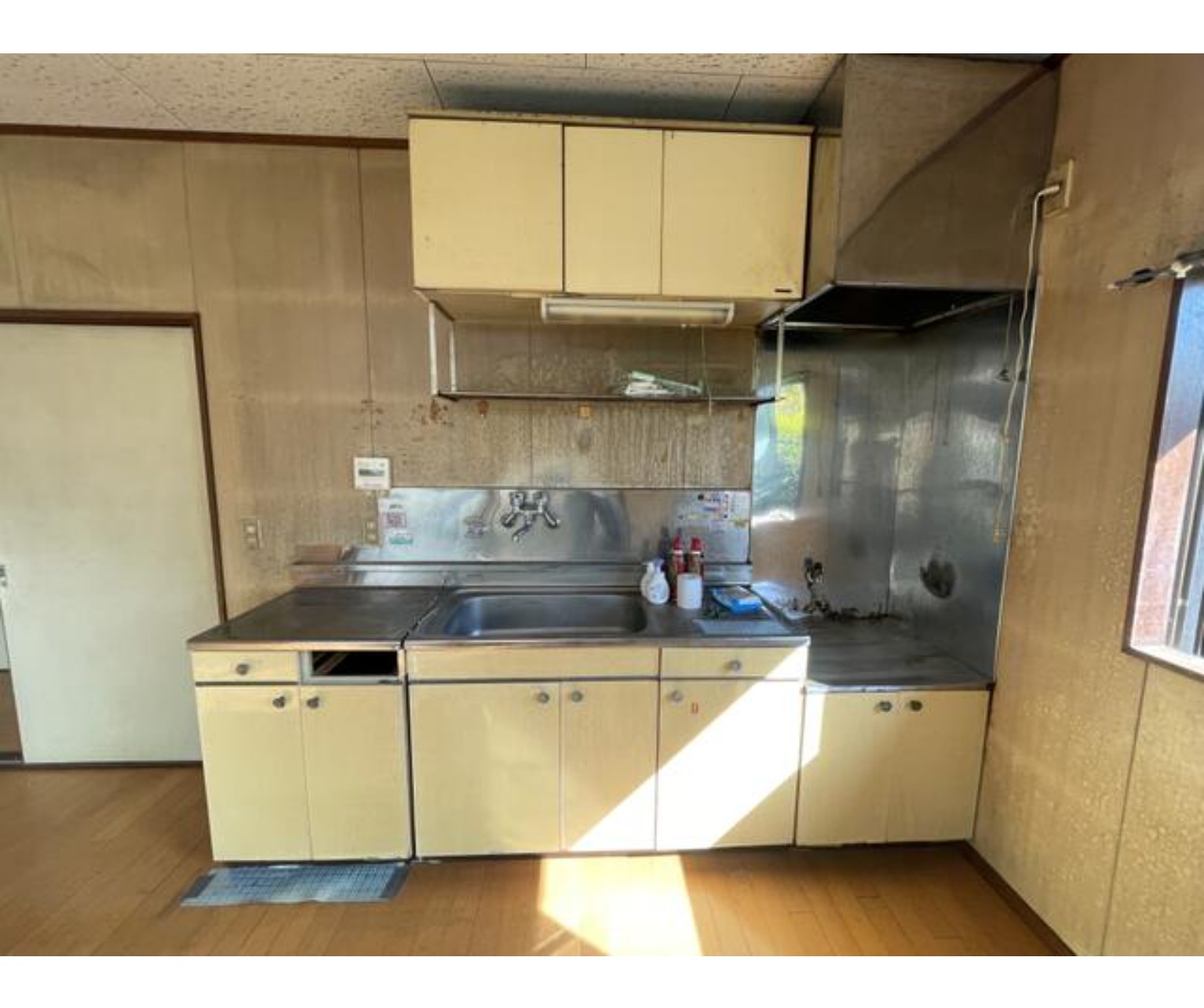 100139561871-4 中古戸建 八千代市 勝田台南2丁目 3DK 900万円